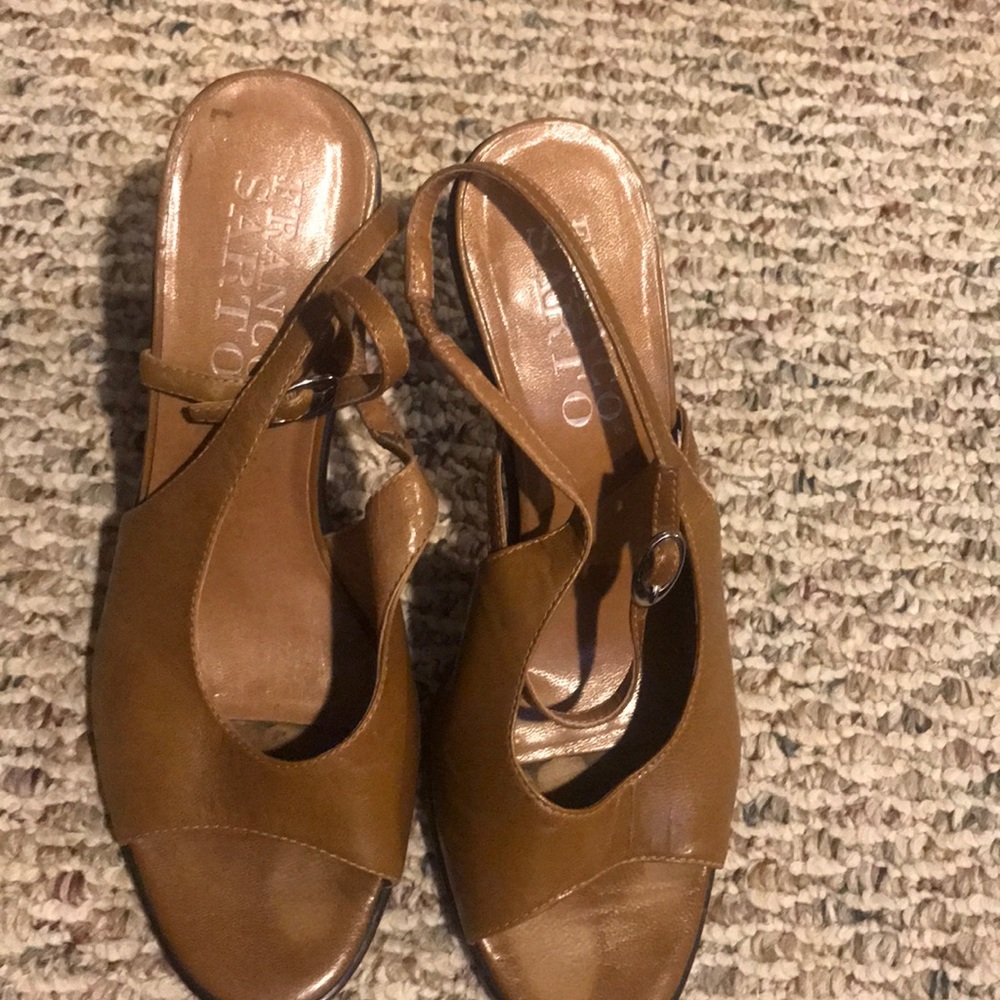 Shoes - Picture 3 of 6
